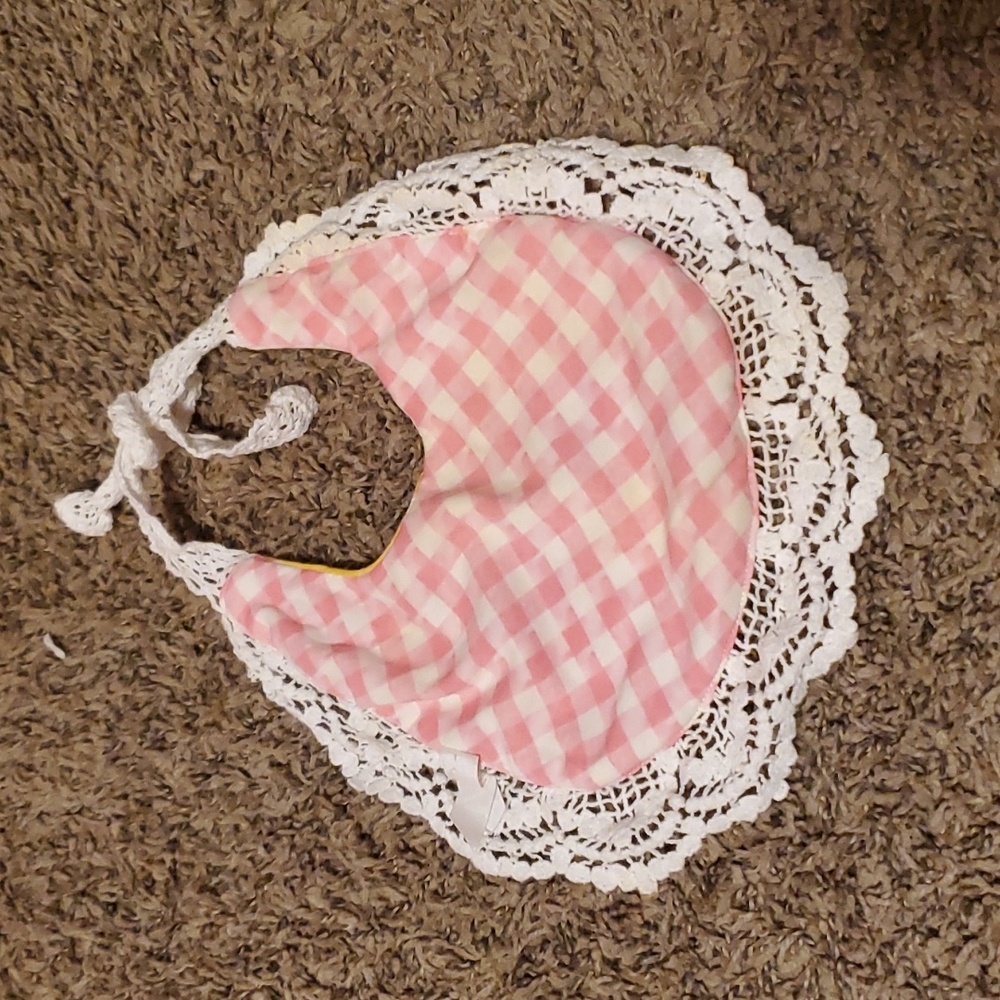 Reversible bib